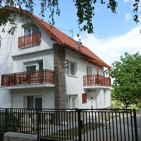 Apartamento Varga Hévíz