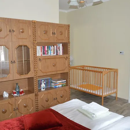 Varga Apartamento *