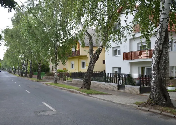 Varga Apartment *